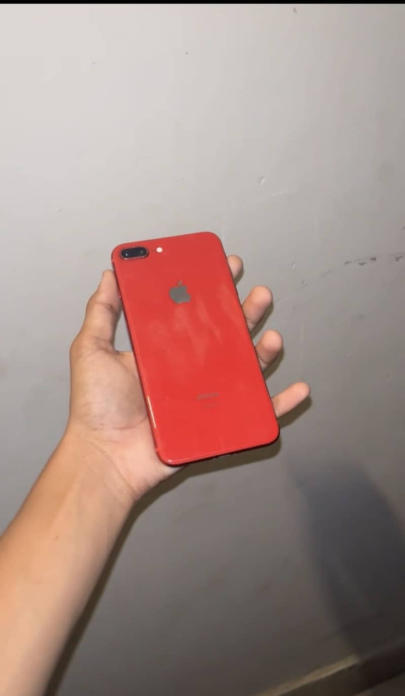 Apple iPhone 8 Plus 0