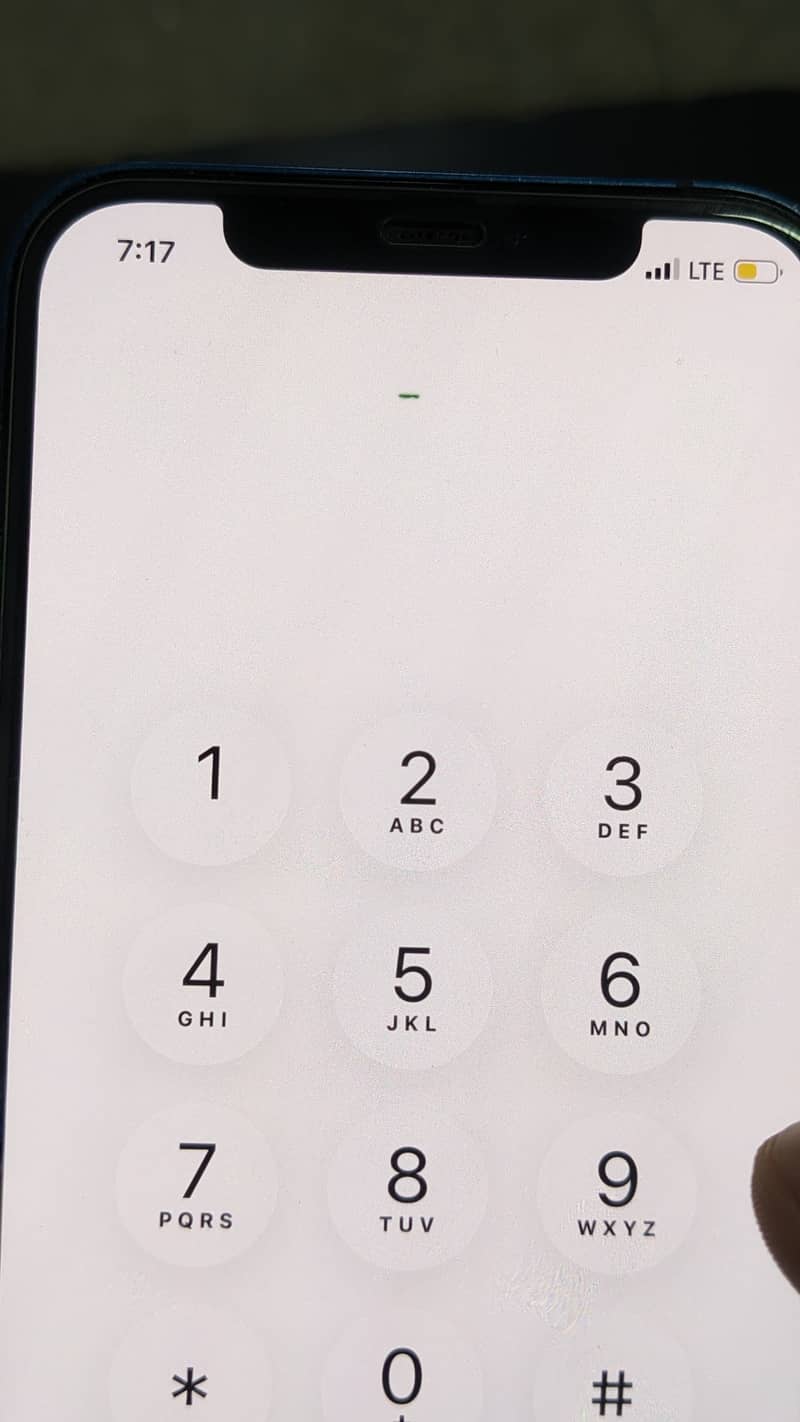 Apple iPhone 12 6