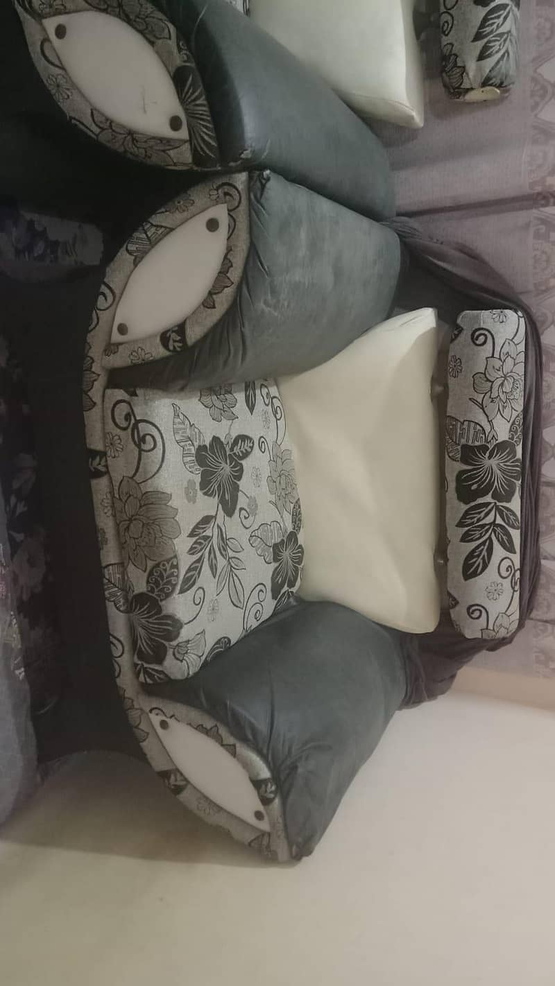5 seater Sofa Set 1
