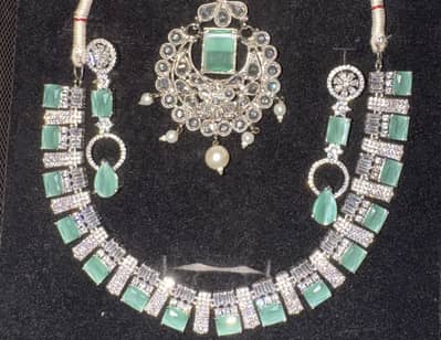 Emerald Green jewellery/ Zircon Jewellery Set :Used Once