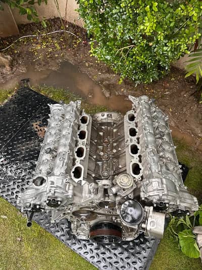 Mercedes S500 Engine (new)