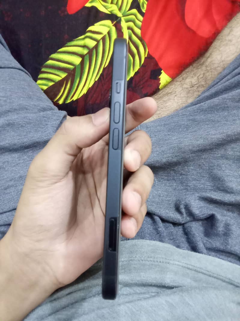 Apple iPhone 15 5
