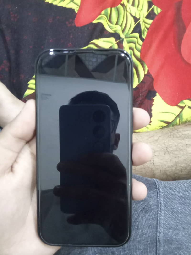 Apple iPhone 15 6