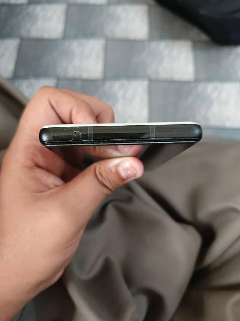 Google Pixel 6a 4