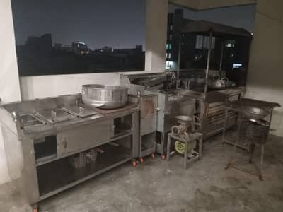 Fast Food & Bar BQ Restaurant Setup For Sale