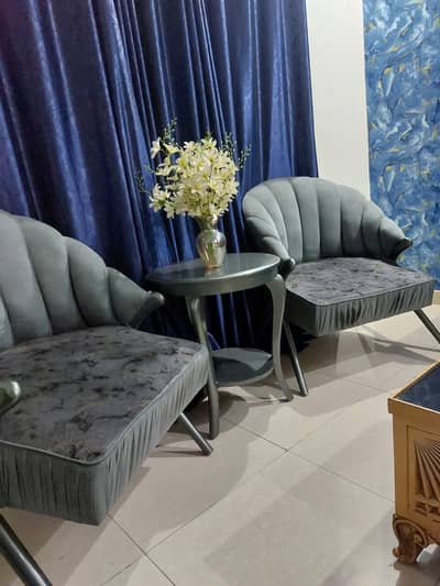 room chairs with table