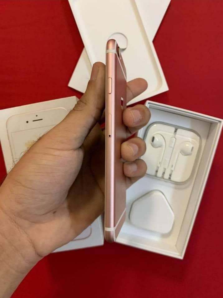 Apple iPhone 6S Plus 1