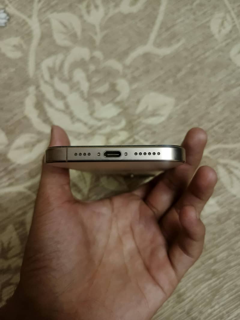 Apple iPhone 16 Pro Max 256 2