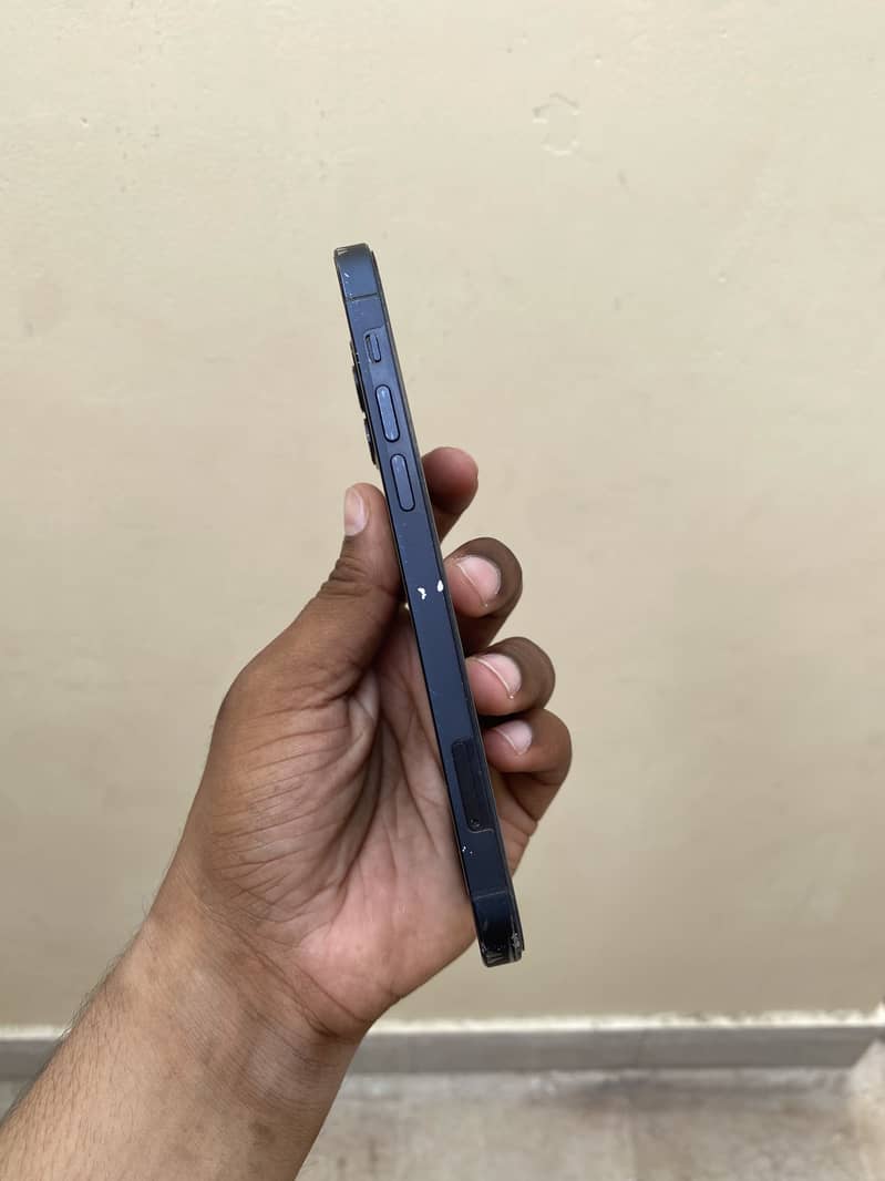 iPhone 12 5