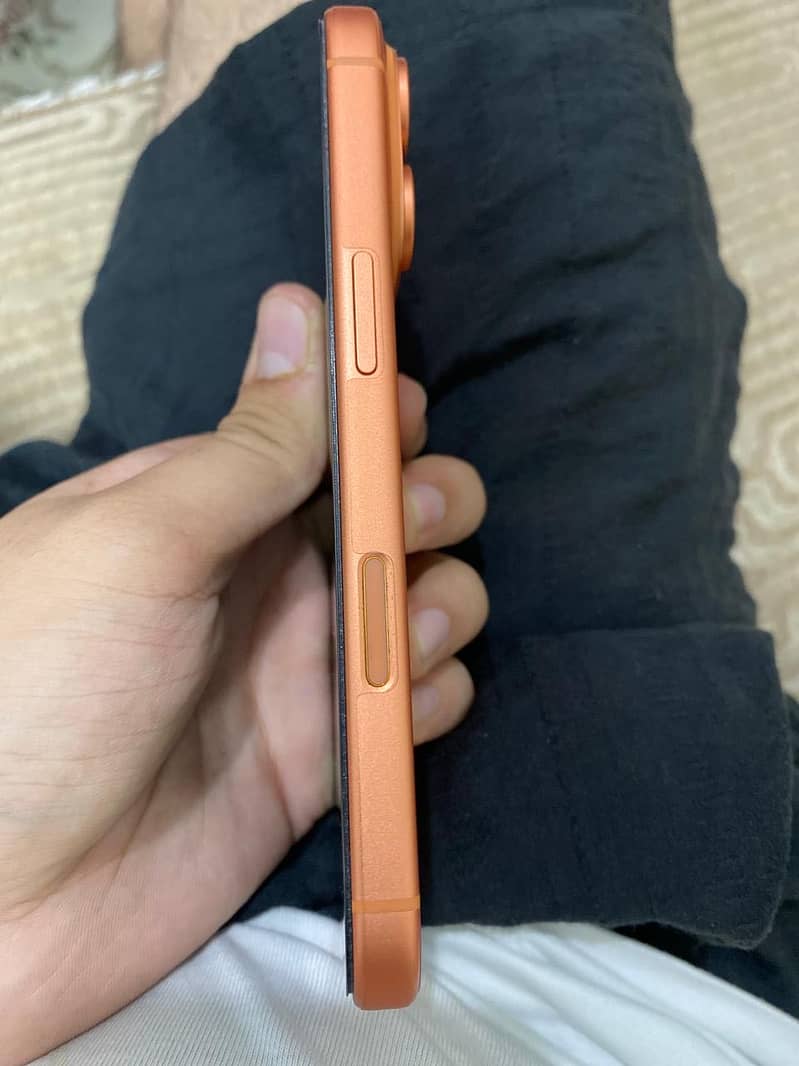 Apple iPhone 17 Pro 2