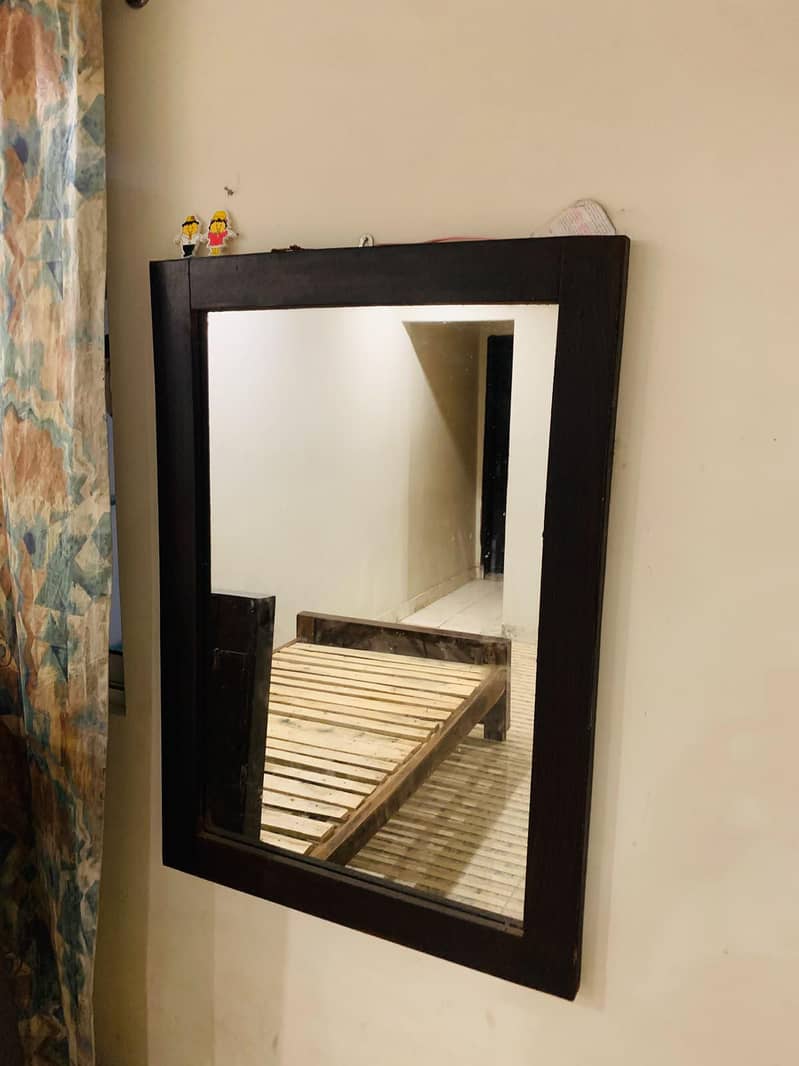 bed side table and mirror 2