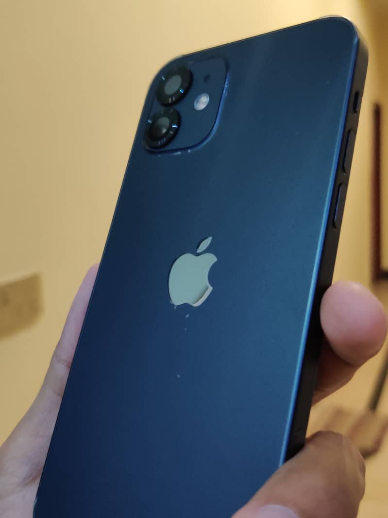 Apple iPhone 12 1