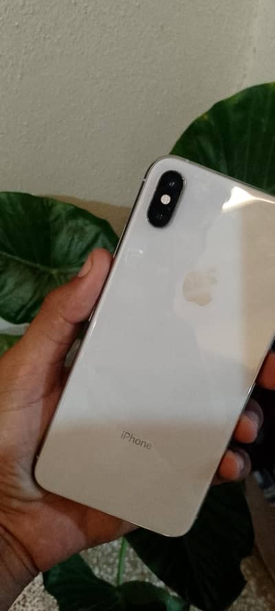 Apple iPhone XS Max for sale.