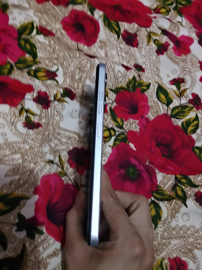 Tecno Spark 10 9