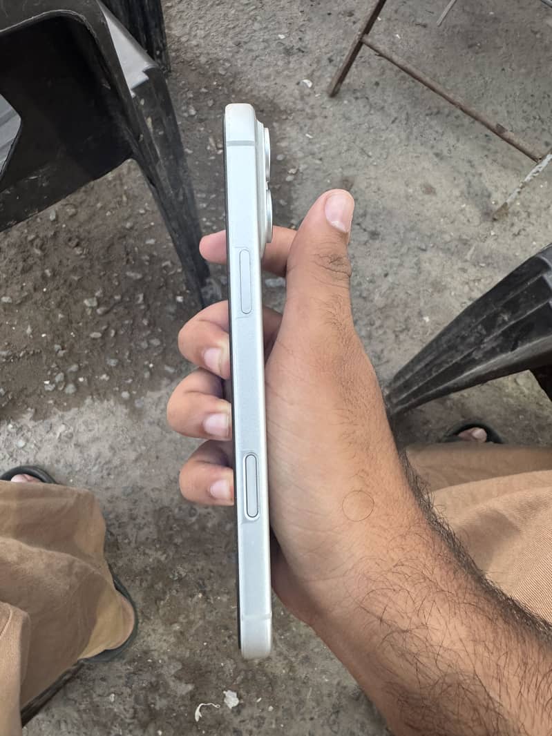 Apple iPhone 17 Pro Max 5