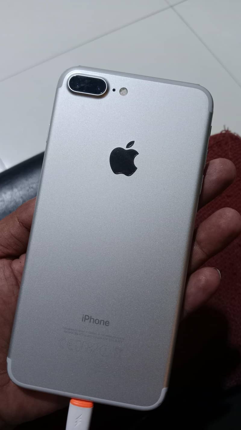 Apple iPhone 7 Plus 128 Gb 2