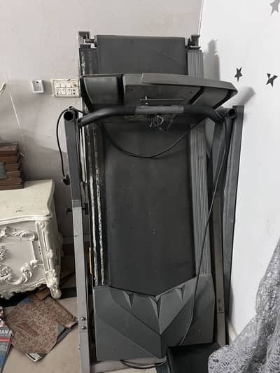 Running machine
