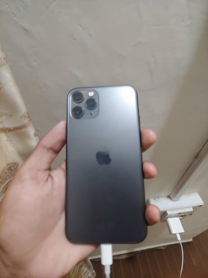 Apple iPhone 11 Pro 0