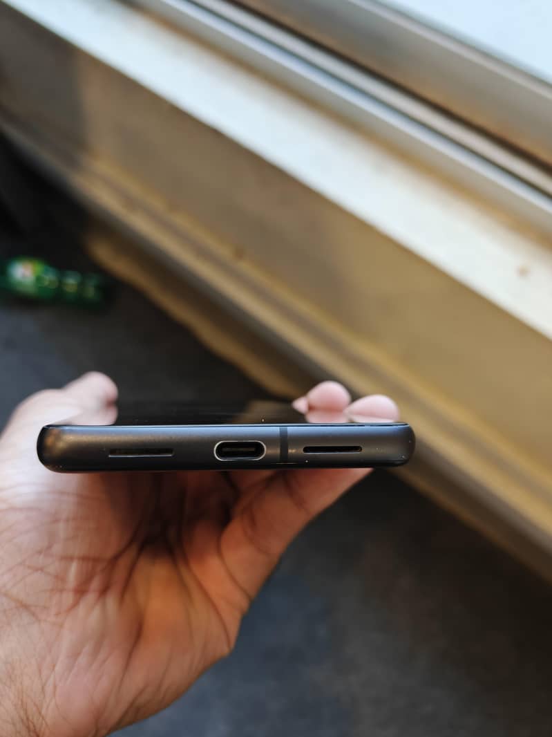 Google Pixel 7 4