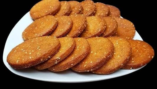 Meethi Tikiya Crispy and Brown Sugar 18 Pcs