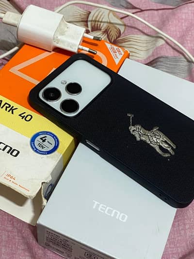 Tecno spark 40