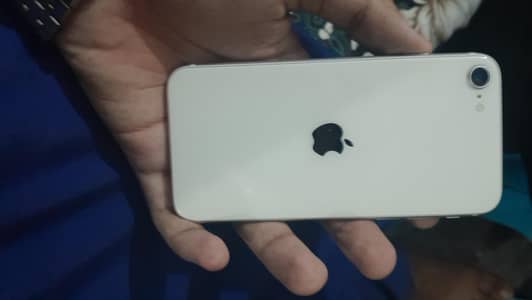 Apple iPhone SE