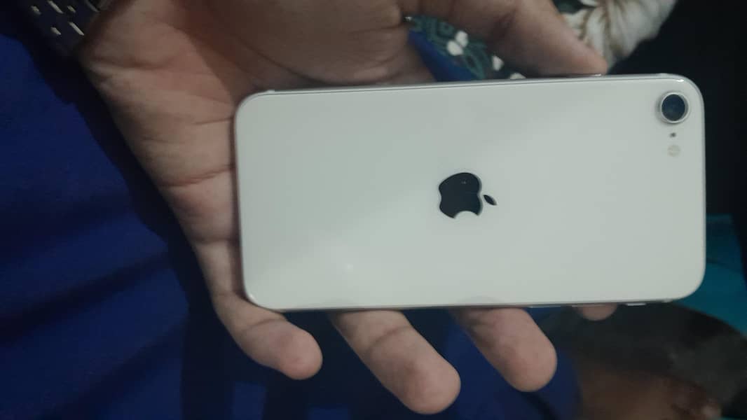 Apple iPhone SE 0