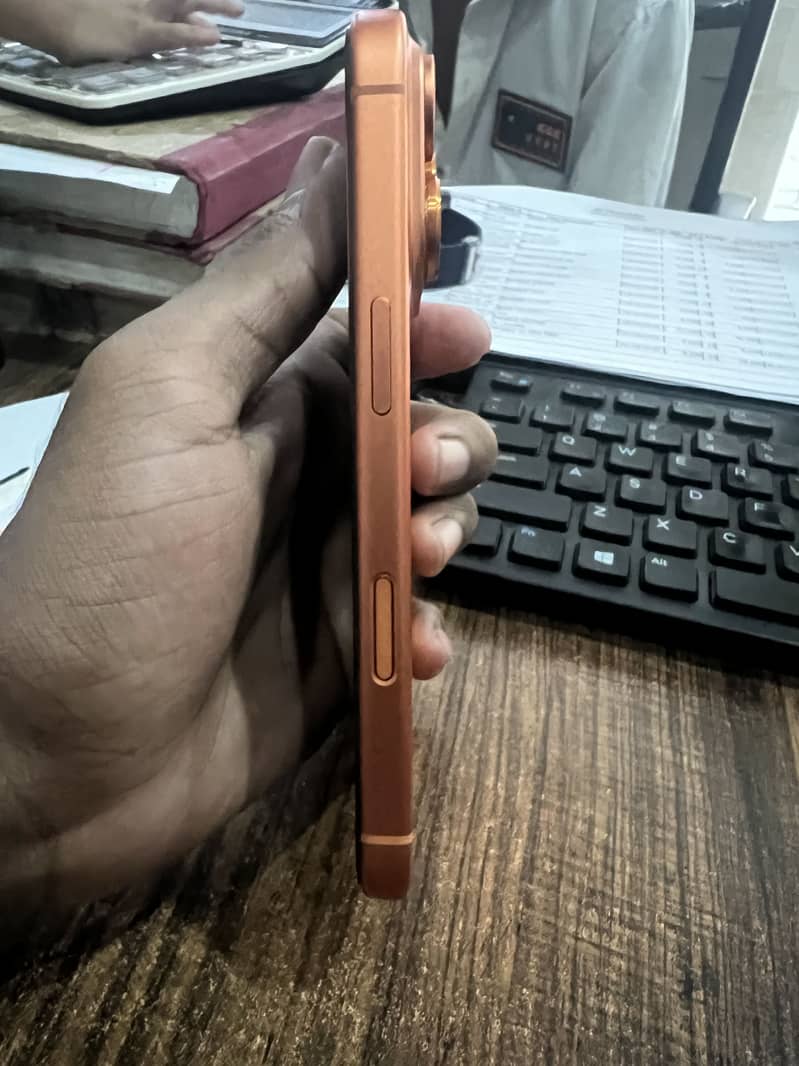 Apple iPhone 17 Pro 3