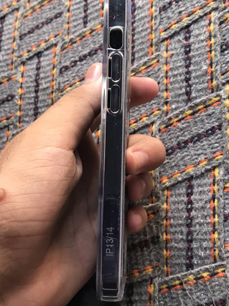 Apple iPhone 13 3