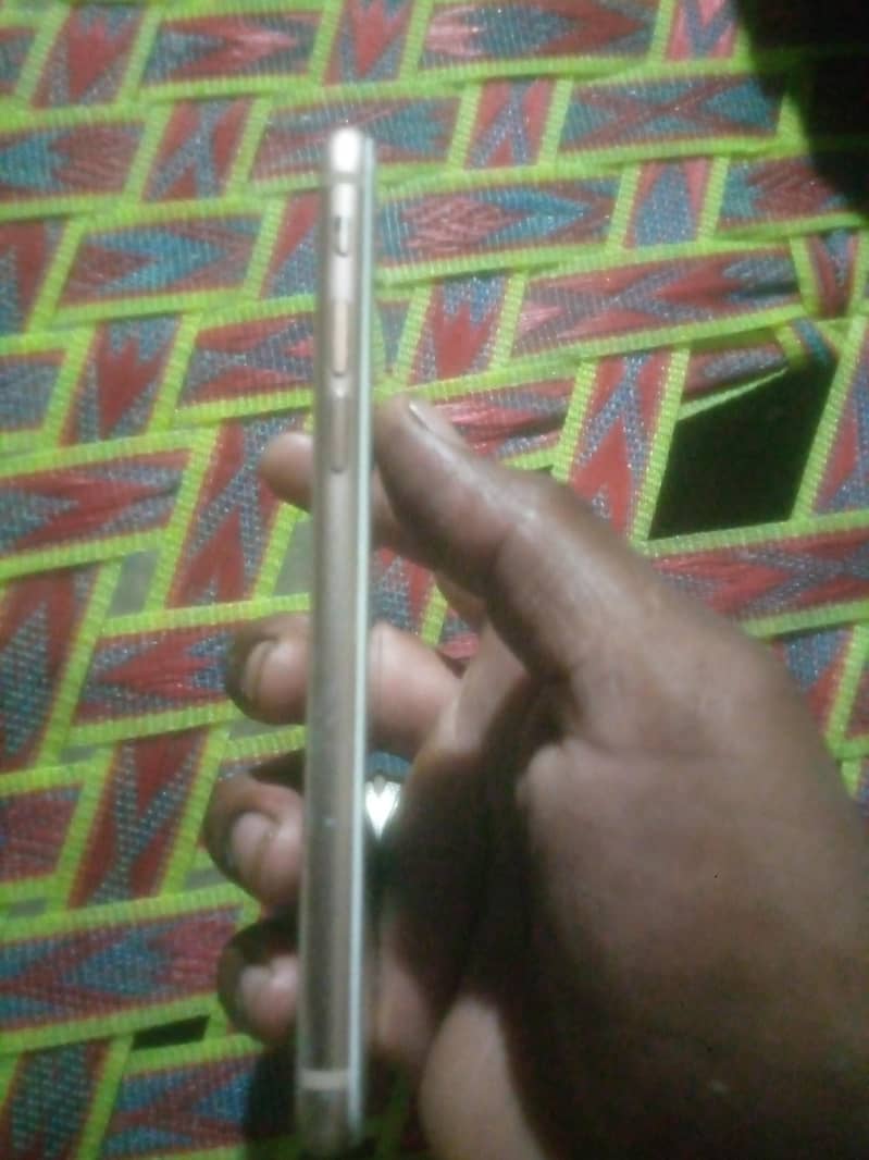 Apple iPhone 8 2