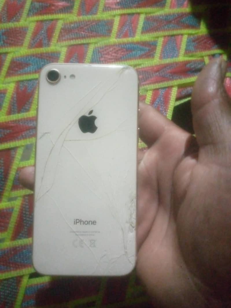 Apple iPhone 8 3