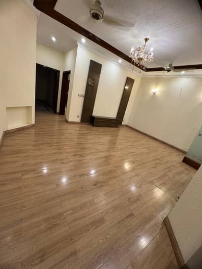 10 Marla Double Story House for Rent Ghalib Market Gulberg 3