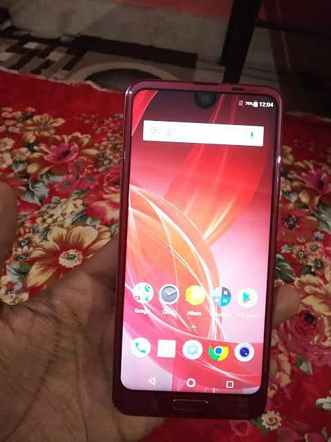 Sharp Aquos R2 0