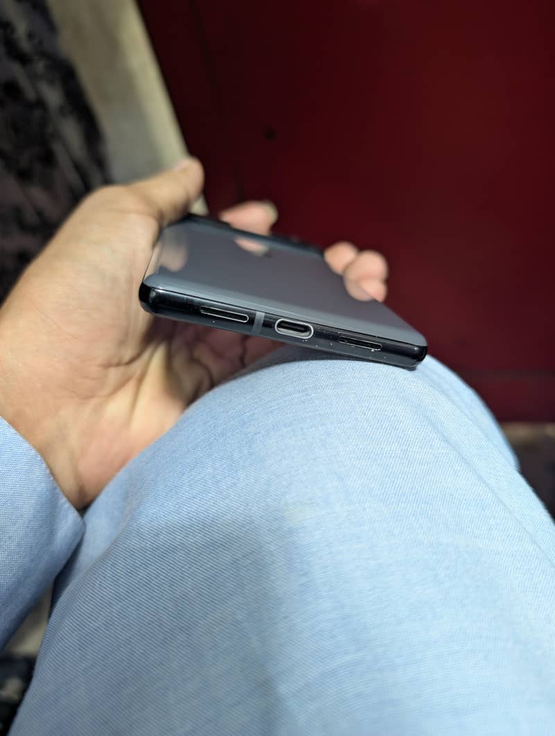 Google Pixel 6 pro 2