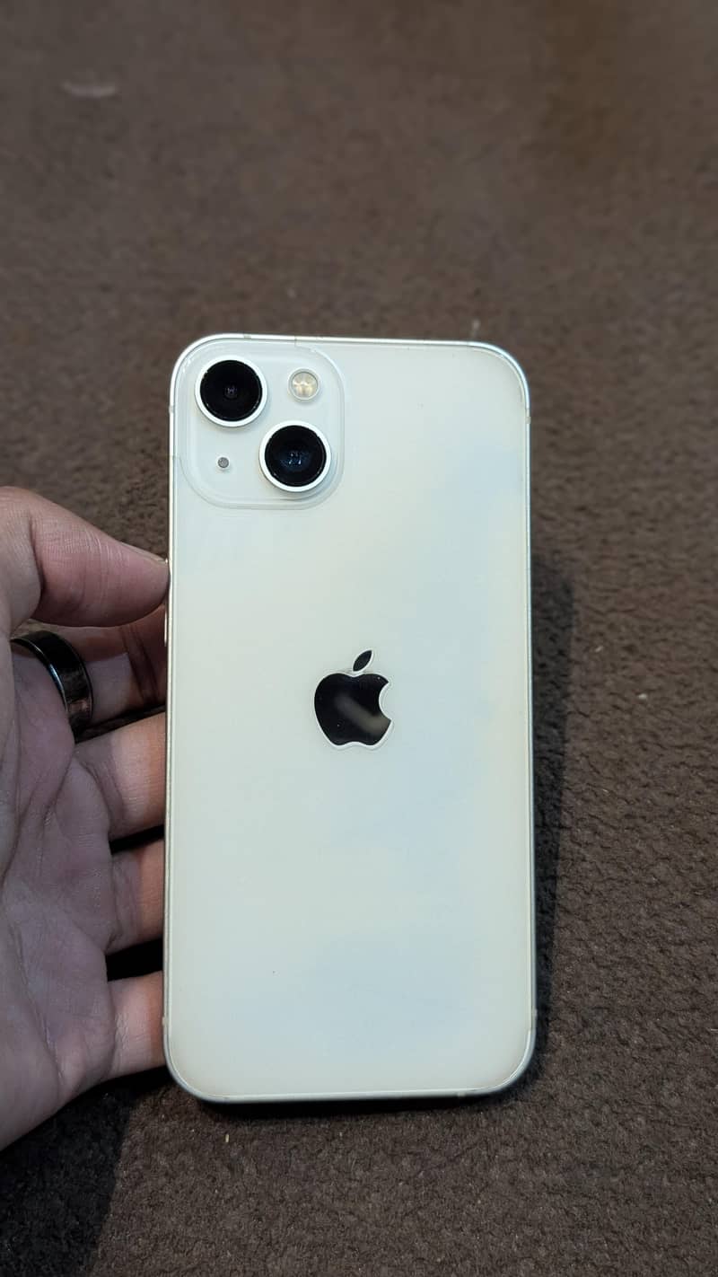 Apple iPhone 13 0