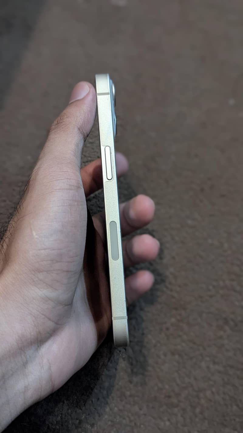 Apple iPhone 13 1