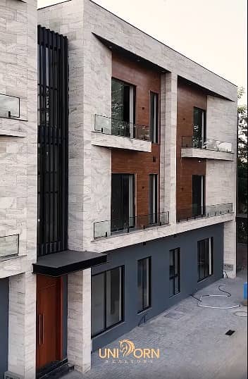 Signature TownHouse Etihad Town Phase 1
