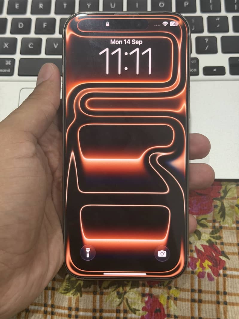 Apple iPhone 16 Pro Max 5