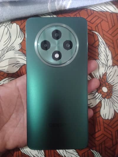 OPPO Reno 12f