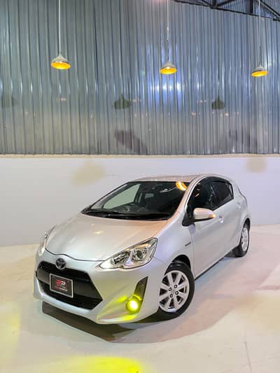 Toyota Aqua 2015