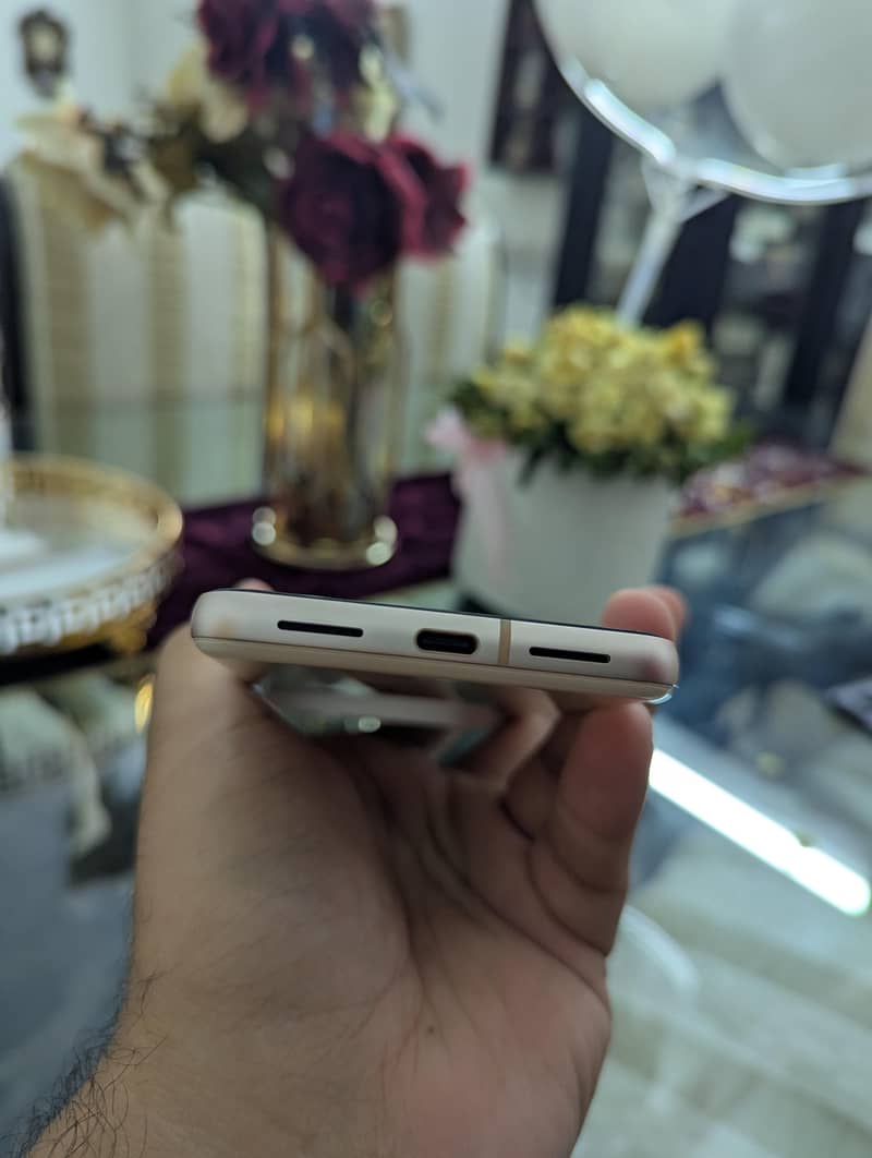 Google Pixel 8 5