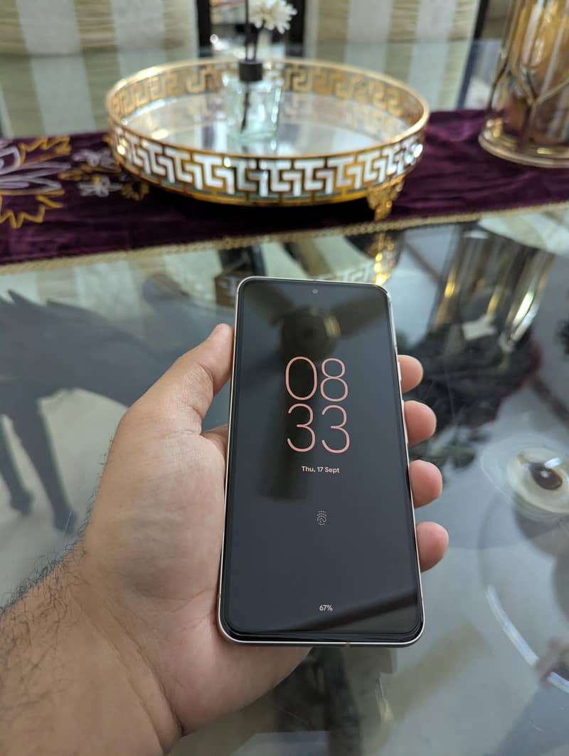 Google Pixel 8 6