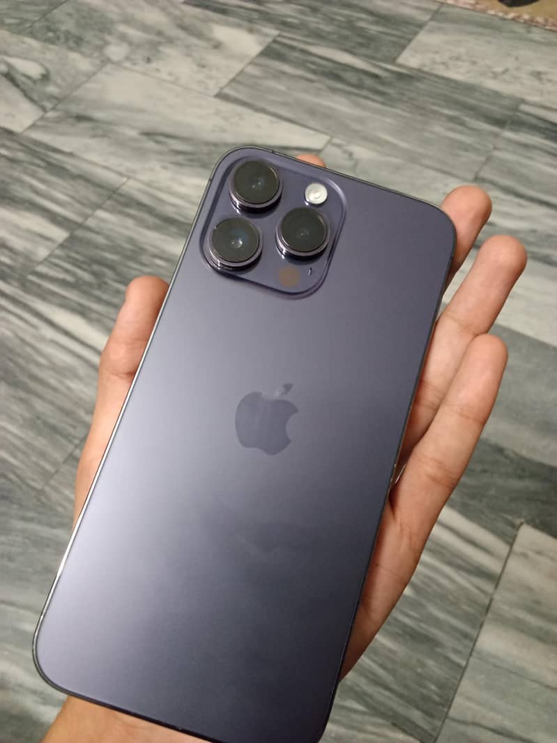 Iphone 14 pro max 3