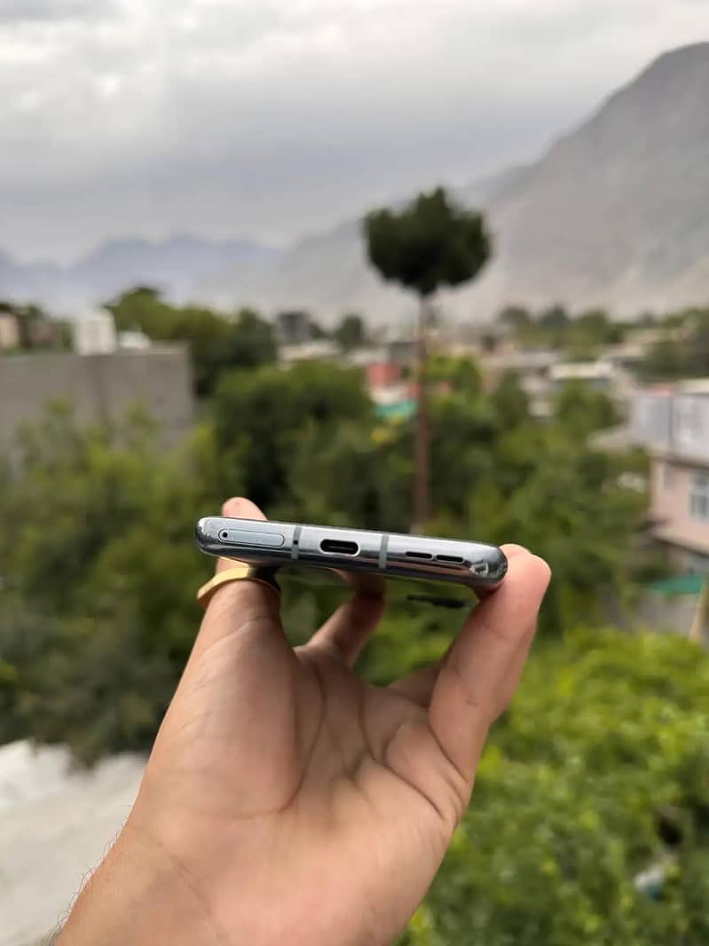 One Plus 9 Pro 5