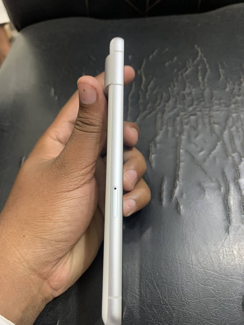 Google Pixel 7 5