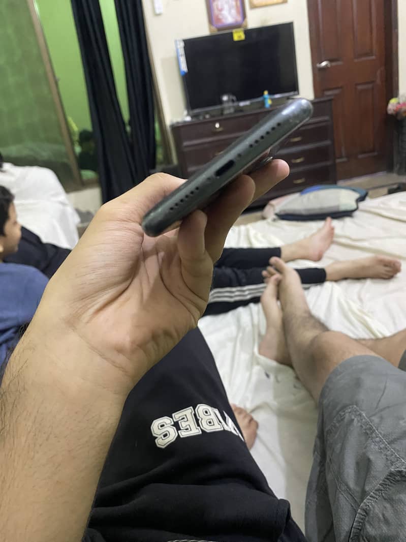 Apple iPhone 11 2