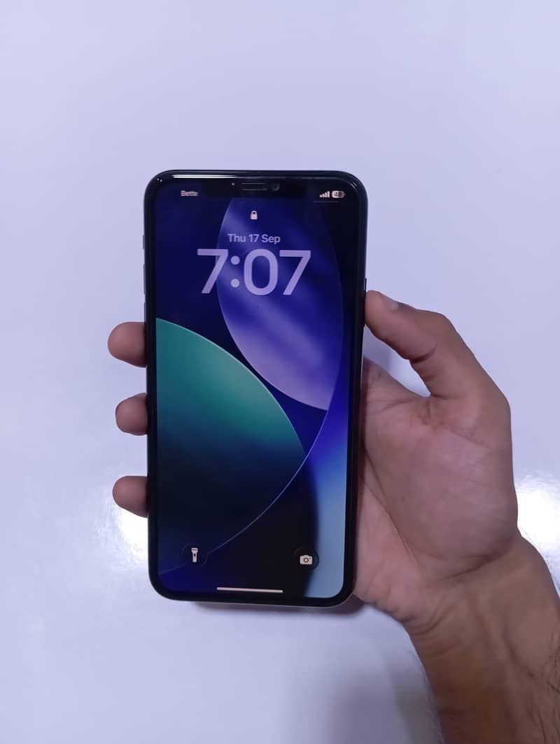 Apple iPhone 11 Pro Max 1
