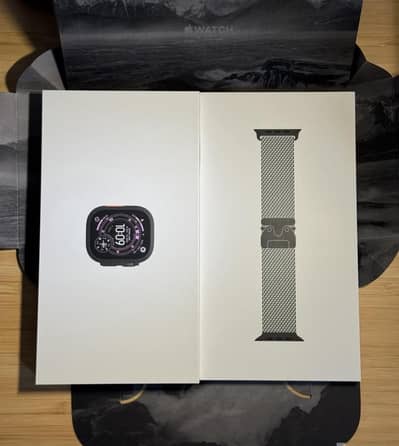 Apple watch ultra 1 and 2 49 mm with charger
