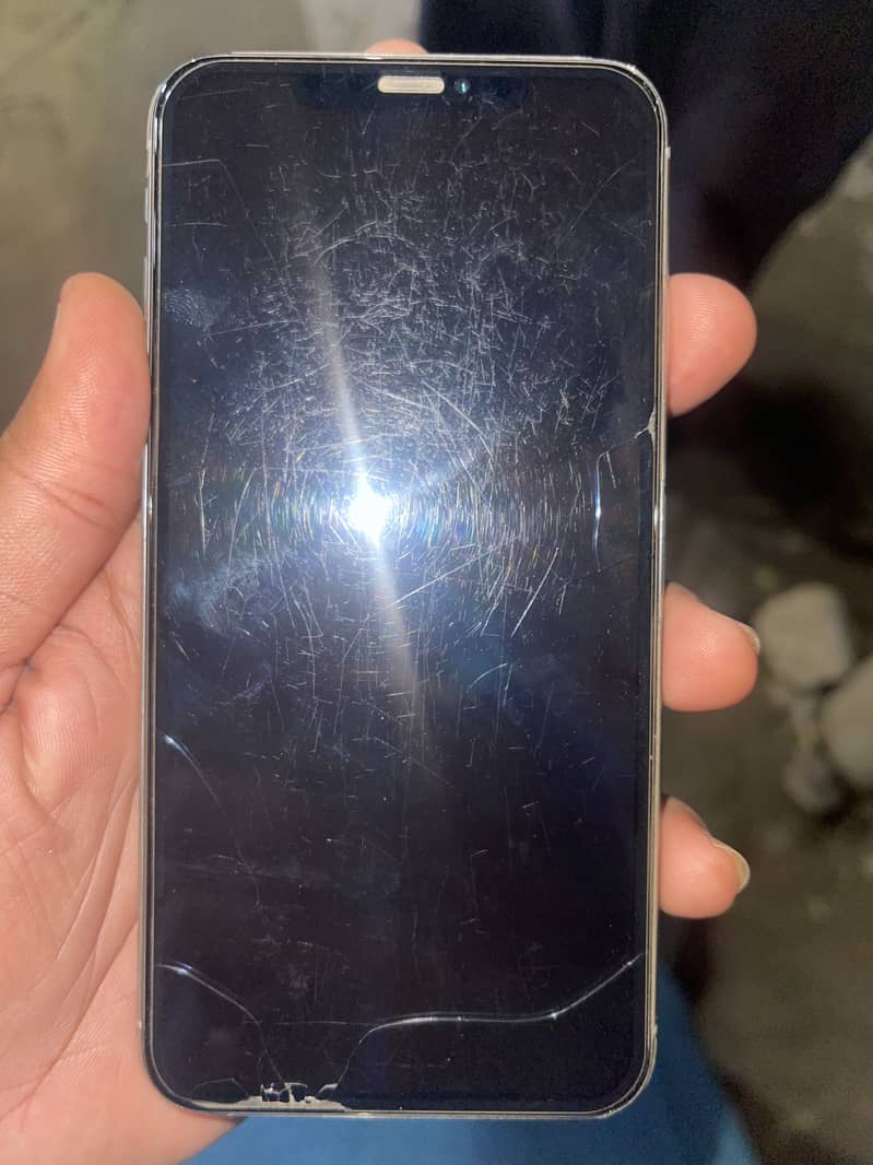 XS MAX 3