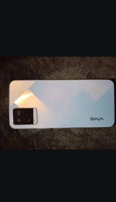 Vivo V21 4